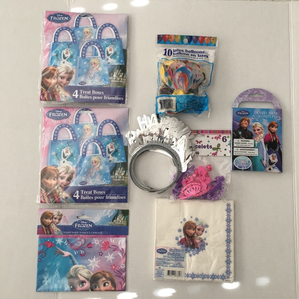 Frozen Party Pack 🎉 8 Treat Bags+8 Loot Bags +10 Balloons +6 Bracelets +Napkins